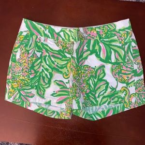 Women’s shorts Size 10
